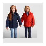 Chaqueta impermeable para niños 100% poliéster 400 g/m2 Roly color negro imagen de estilo de vida