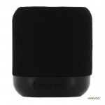 Altavoz bluetooth negro pequeño portátil en forma de cubo color negro quinta vista