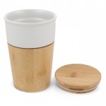 Vaso de cerámica con detalles de bambu y tapa a presión color blanco segunda vista