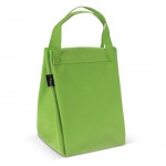 Bolsa nevera plegable convertible en una manta de picnic color verde lima