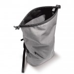 Mochilla roll-top resistente al agua con bolsillo frontal 22L color gris quinta vista