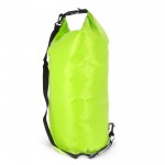 Bolsa de lona impermeable en varios colores con capacidad de 25L color verde lima