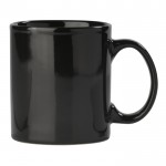 Taza de cerámica en varios colores con capacidad de 300ml color negro cuarta vista