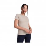 Camiseta de 100% algodón orgánico para mujer 160 g/m2 Roly color azul marino imagen de estilo de vida